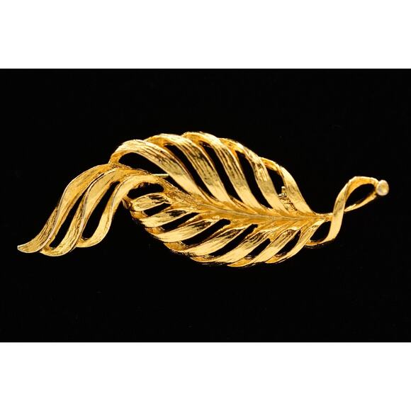 Vintage Leaf Pin Brushed Gold Shiny Metallic Feather 1980s Bin5B - Picture 1 of 12